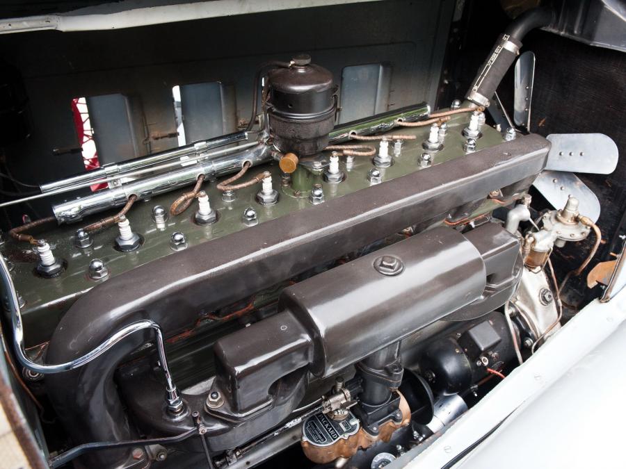  Packard Deluxe Eight Convertible Coupe 1931 года  (фото 2 из 8)